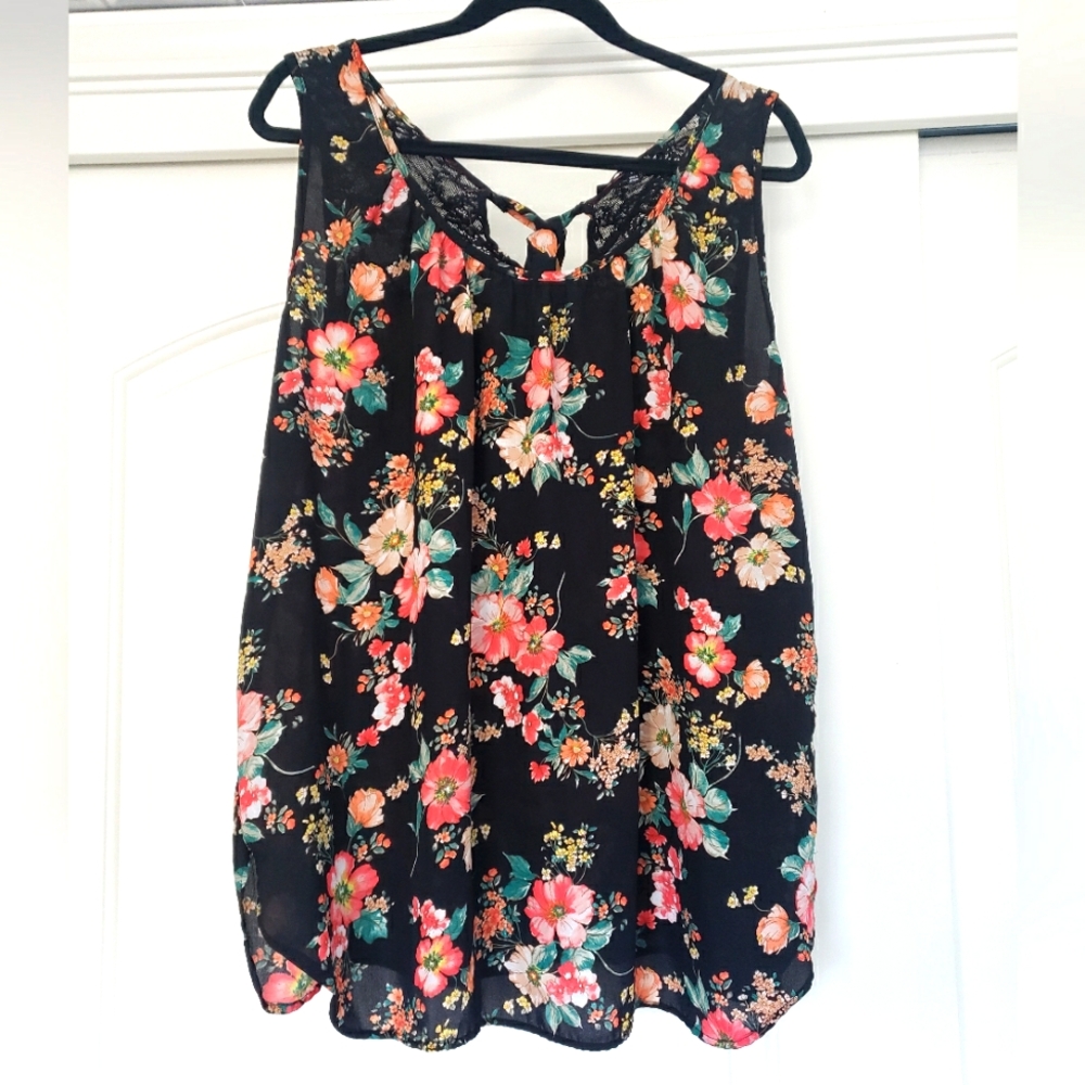 Venus floral tank blouse 1x